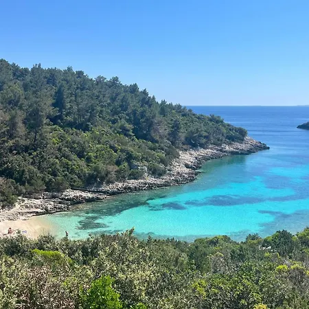 Estela Villa Vela Luka